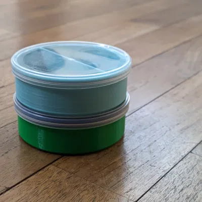 Hộp Đựng Lon Pringles