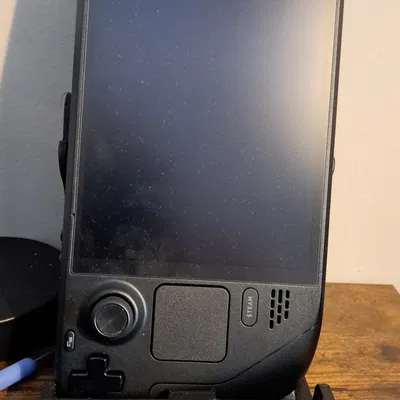 Chân Đế Đứng Steam Deck (Dùng cho Chế độ Tate / Arcade, hoặc Nằm trên Giường)