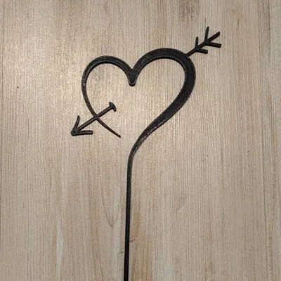 Trang trí chậu hoa hình trái tim