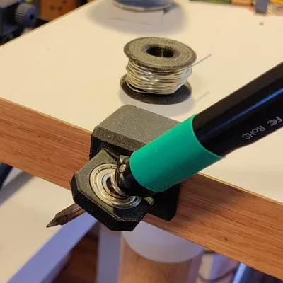 Chỗ Cắm Que Hàn Pinecil Để Bàn