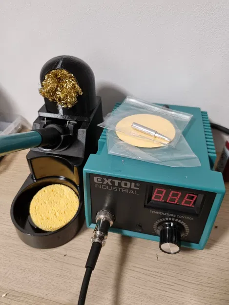 Giá đỡ bọt biển bằng đồng cho mỏ hàn Extol - Image 2