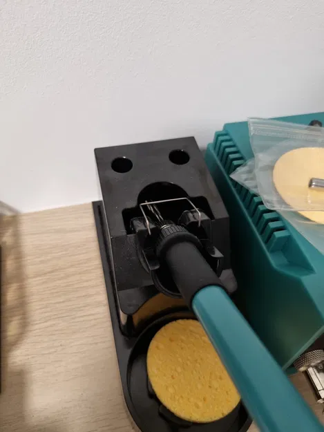 Giá đỡ bọt biển bằng đồng cho mỏ hàn Extol - Image 3