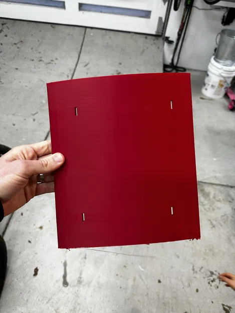 Kệ biển cong 8.5"x11" - Dùng dây rút gắn cây - Image 1