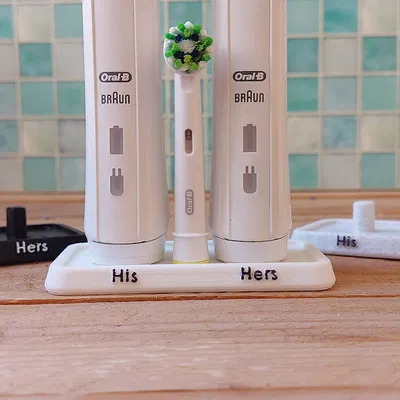 Giá Đỡ Bàn Chải Đánh Răng Oral B 3757 "His" và "Hers"