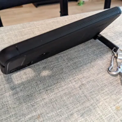 Móc Khóa Giá Đỡ Điện Thoại