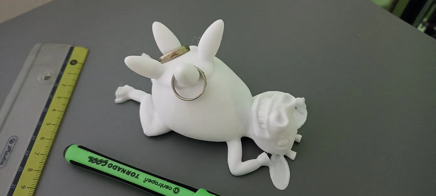 Bò Đựng Nhẫn - Image 1