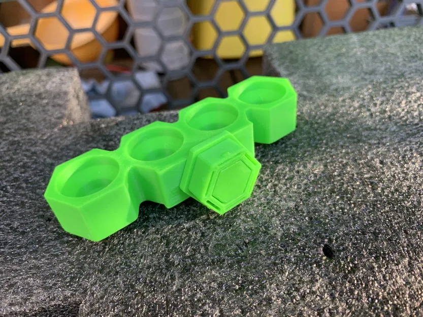 Holder Cây Lục Giác Kiểu Honeycomb - Image 5