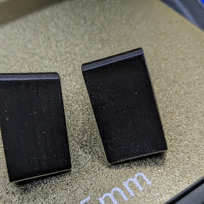 Góc Cao Su Trụ B/C Land Rover 332215