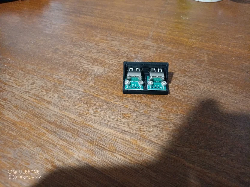 Giá đỡ gắn mặt trước cho 2 bo mạch USB Type A Female Breakout - Image 1