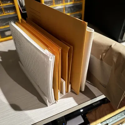 Khay Đựng Bor Thư / Hộp / Giấy Tờ Tổ Chức