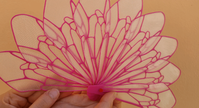 Quạt Cầm Tay Hình Bướm - Image 2