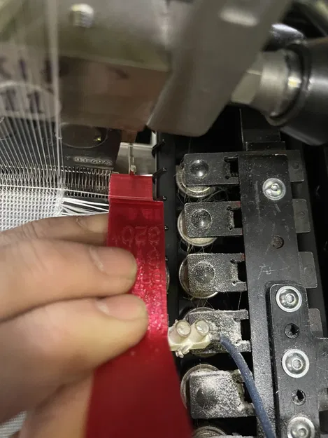 Dụng Cụ Canh Chỉnh Xích Weft - Image 1