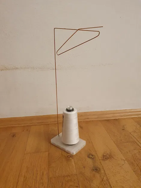 Giá Đỡ Cuộn Chỉ Máy Vắt Sổ - Image 1