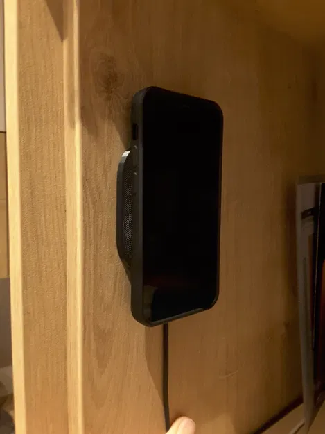 Giá Đỡ MagSafe Treo Tường - Image 5