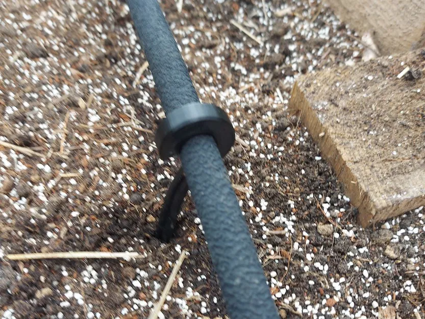 Kệ giữ ống tưới nhỏ giọt Gardena 1/2" và 3/16" - Image 2