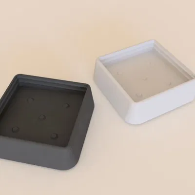 Chân bàn IKEA LACK bằng TPU giúp tiêu âm