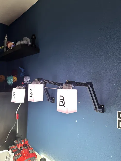 Các Mảnh Tay Đèn - Image 1