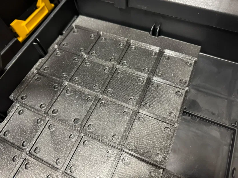 Khung Gridfinity 2 ngăn Tstak có khe cắt - Image 2