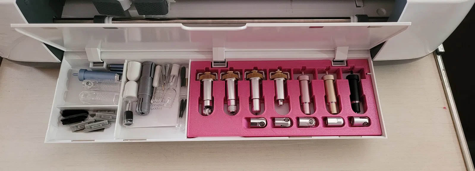 Hộp đựng dụng cụ cho Cricut Maker - Image 1