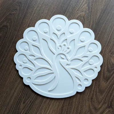 Logo Chim Công Tái Hiện Đầy Sắc Màu