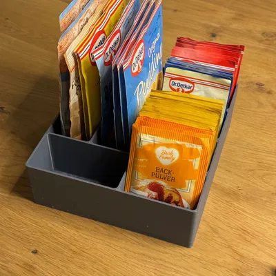 Hộp đựng đồ làm bánh trong bếp