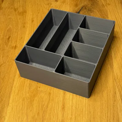 Hộp đựng đồ làm bánh trong bếp