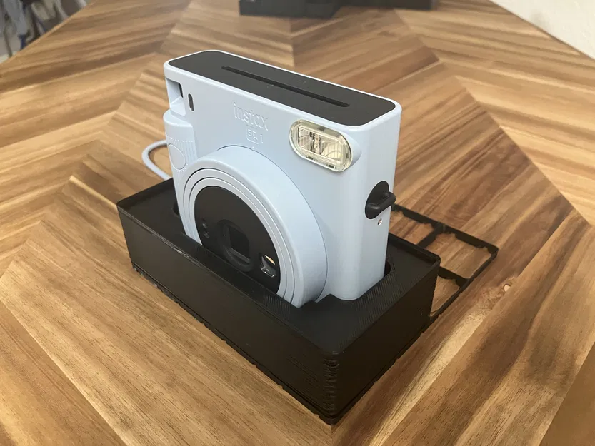 [Gridfinity 4x2] Hộp đựng máy ảnh Fujifilm Instax SQUARE SQ1 - Image 1