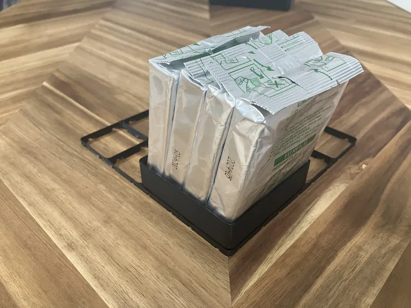 [Gridfinity 2x2] Hộp đựng cho 4 phim Instax Square - Image 1