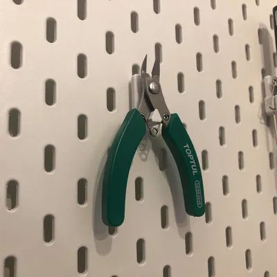 Giá Đỡ Kìm Cắt Dây IKEA Skadis