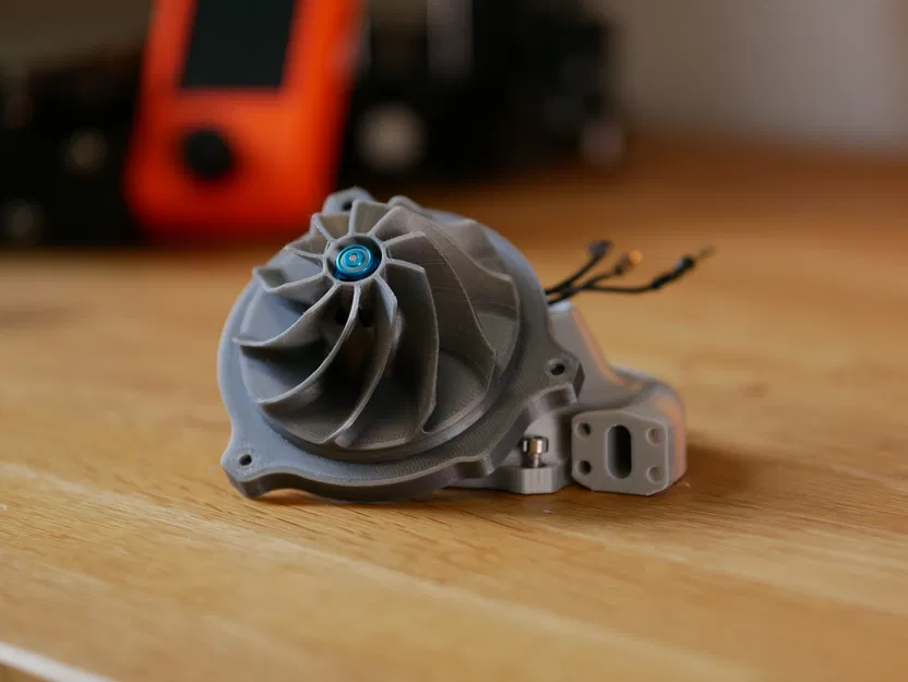 Tuabin xuyên tâm không chổi than - Image 2