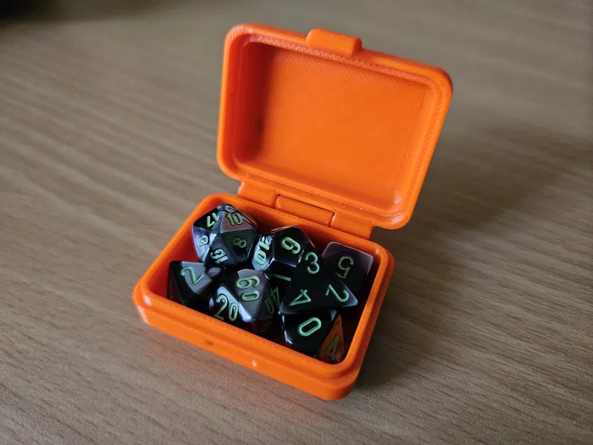 Hộp đựng bộ xúc xắc mini - Image 1