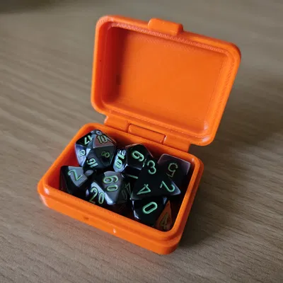 Hộp đựng bộ xúc xắc mini
