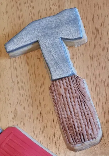 Khuôn Cắt Bánh Quy & Dập Hình Cây Búa Độc Đáo - Image 1