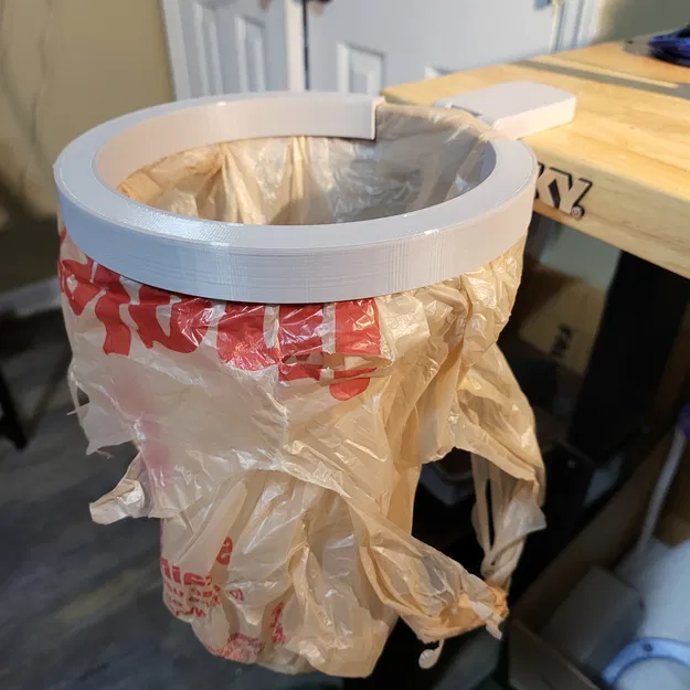 Kẹp Bàn Treo Túi Rác - Image 1