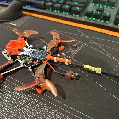 Giá đỡ ăng-ten Tinyhawk 2 freestyle