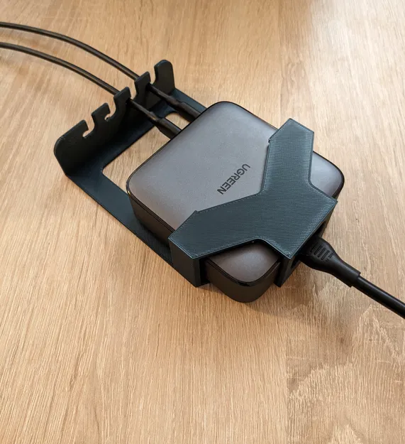 Giá Đỡ Sạc Ugreen Nexode 100W Có Quản Lý Dây Cáp - Image 1