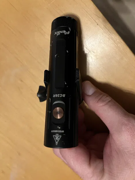 Pat Gắn Đèn Pin Fenix BC26R Cho Đế Garmin - Image 3