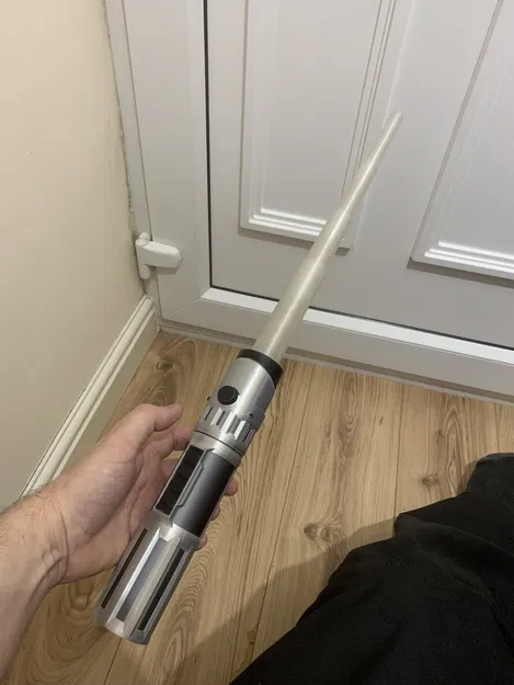 Mô hình Máy Hút Bụi Lightsaber - Image 1