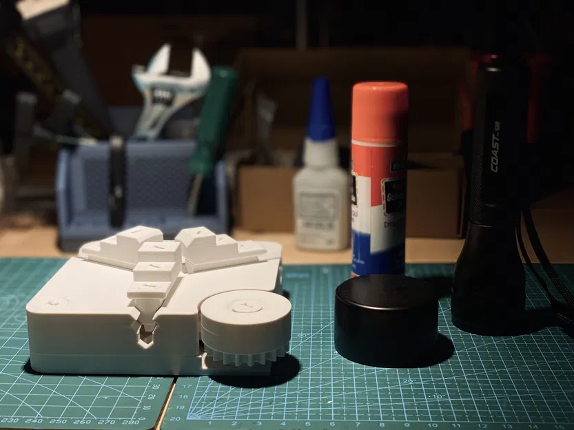 Mô hình Máy kẹp 3 chấu chức năng - Image 3