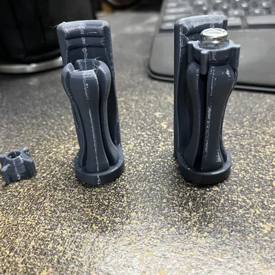 Nắp Bịt Ống Dẫn Nước Có Kẹp