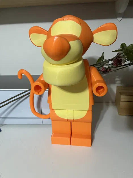 Tigger Lego Giữ Giấy Vệ Sinh (Bản Làm Lại) - Image 3