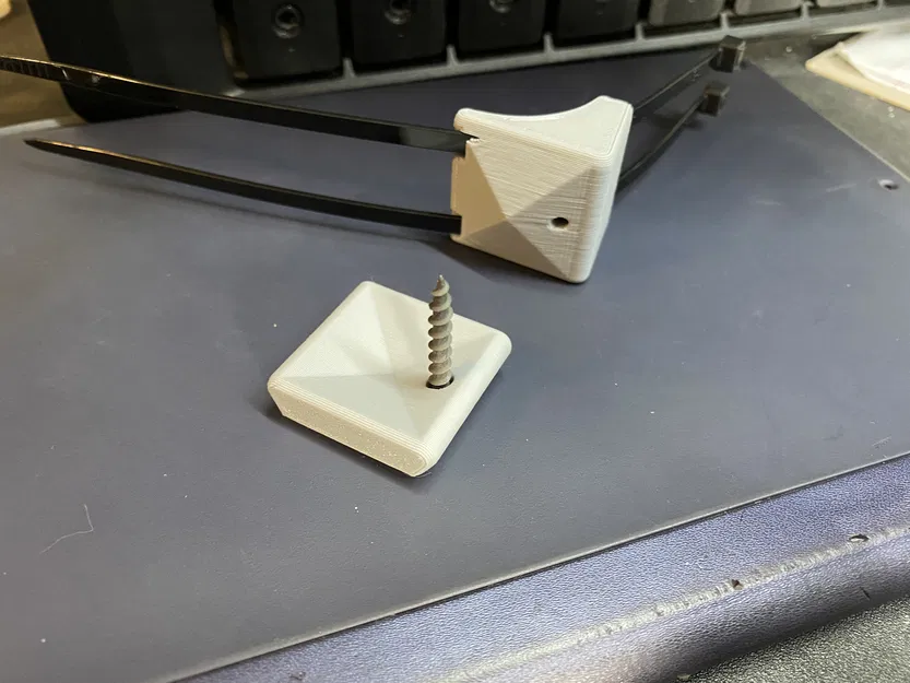 Kẹp Nhựa Nhà Kính - Image 4