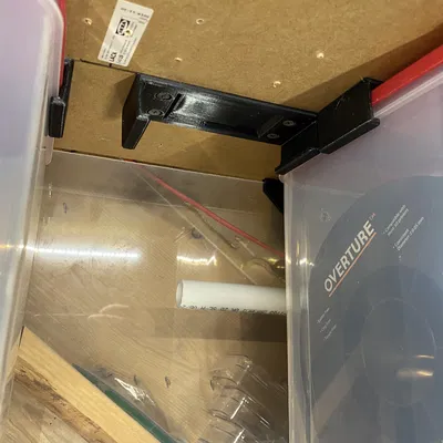 Giá treo cho Hộp chống ẩm Rubbermaid 21 cup