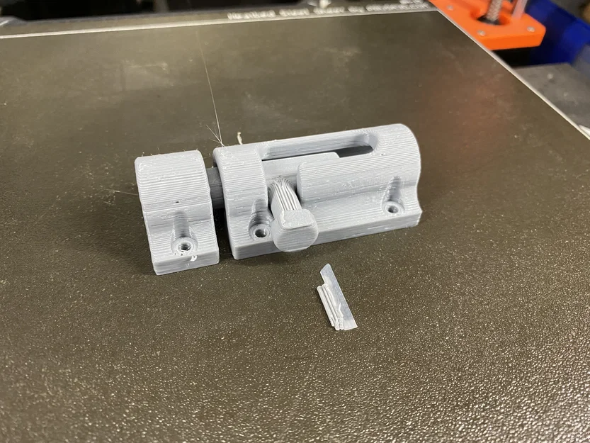 Chốt Trượt Cửa Đơn Giản - Image 1