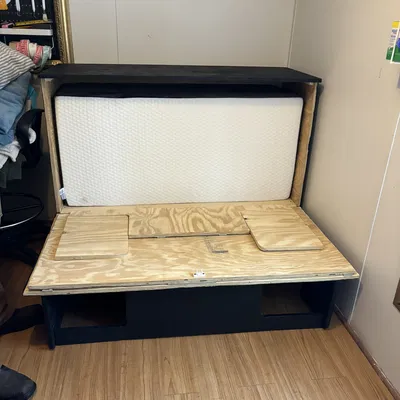 Chốt Cửa Cứng Cáp Hơn