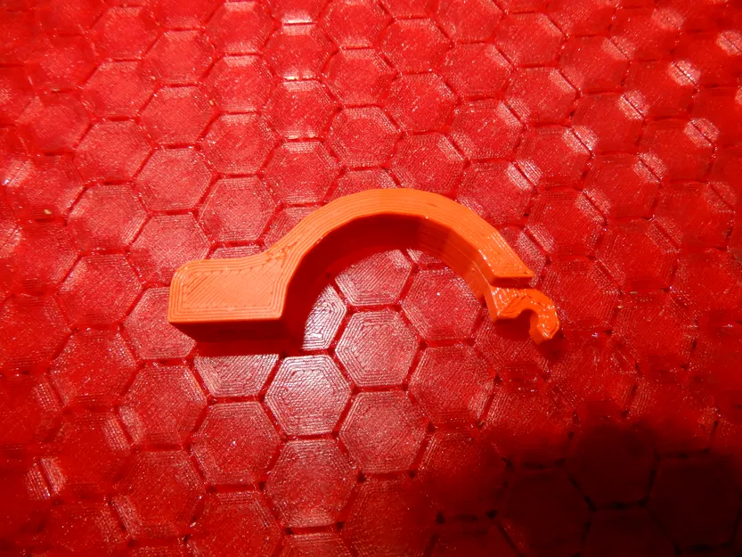 Giá đỡ điện thoại Celularline cho xe đạp - Image 1