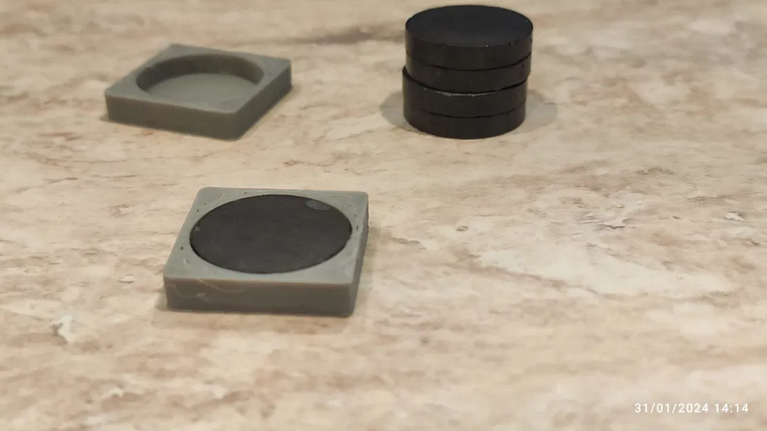 CỜ GĂNG TAY NAM CHÂM (TRIS) - Image 2