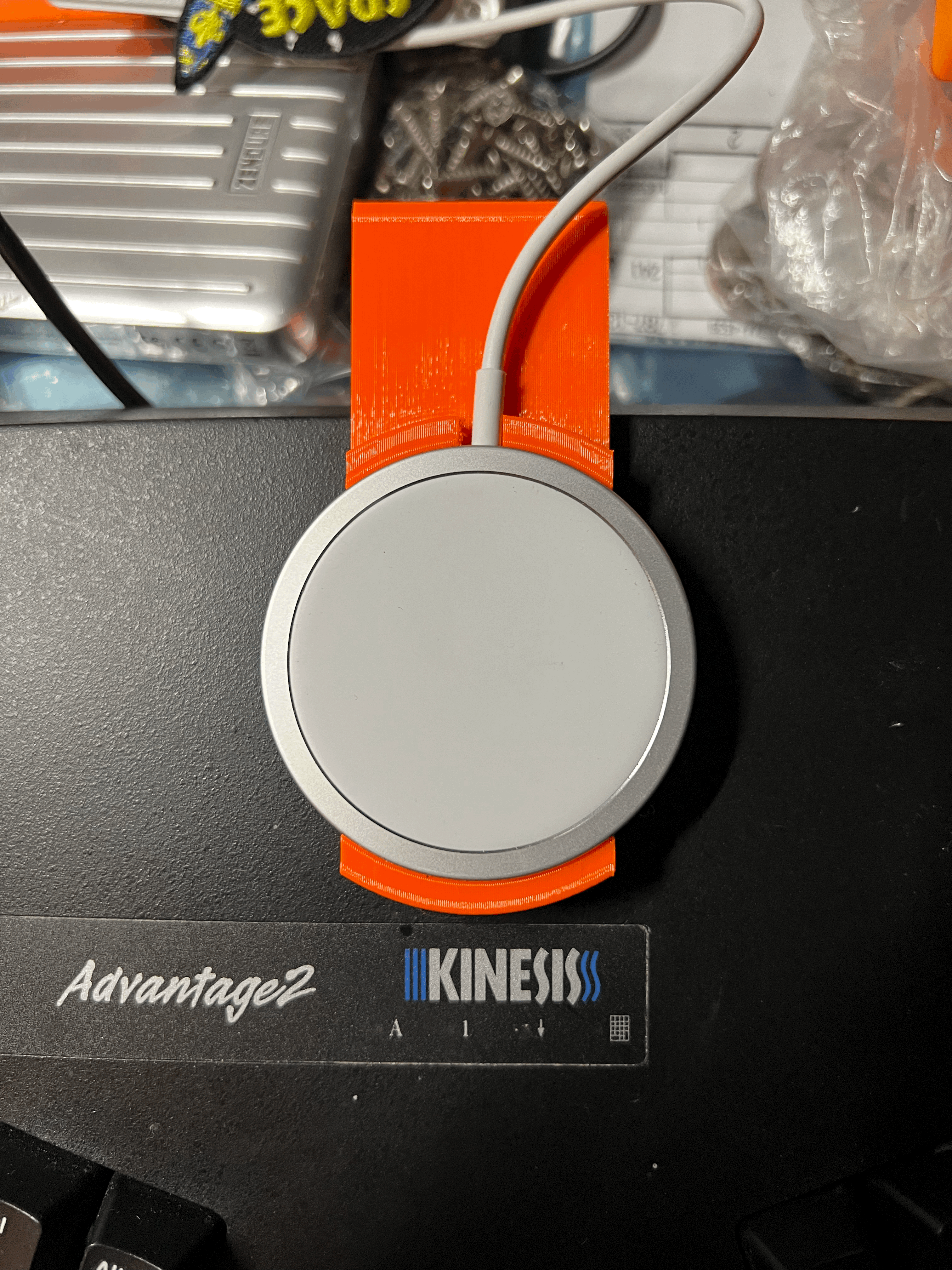 Khuôn kẹp sạc MagSafe cho bàn phím Kinesis Advantage 2 - Thumbnail 1