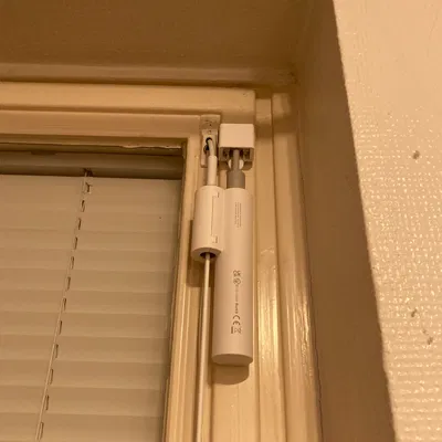 Switchbot Blind Tilt - Adapter cho rèm Thụy Điển