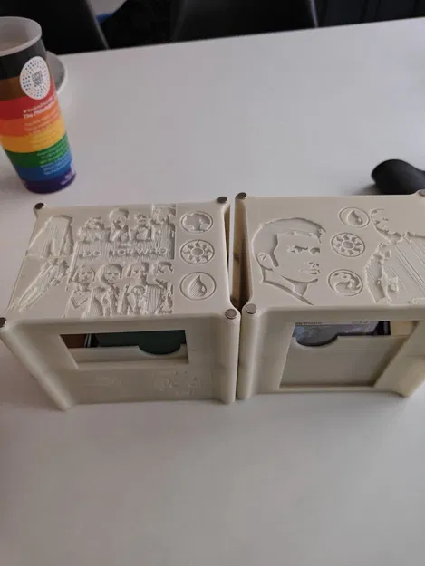 Hộp Đựng Bài Commander Magic: The Gathering Chồng được - Doctor Who - Image 1